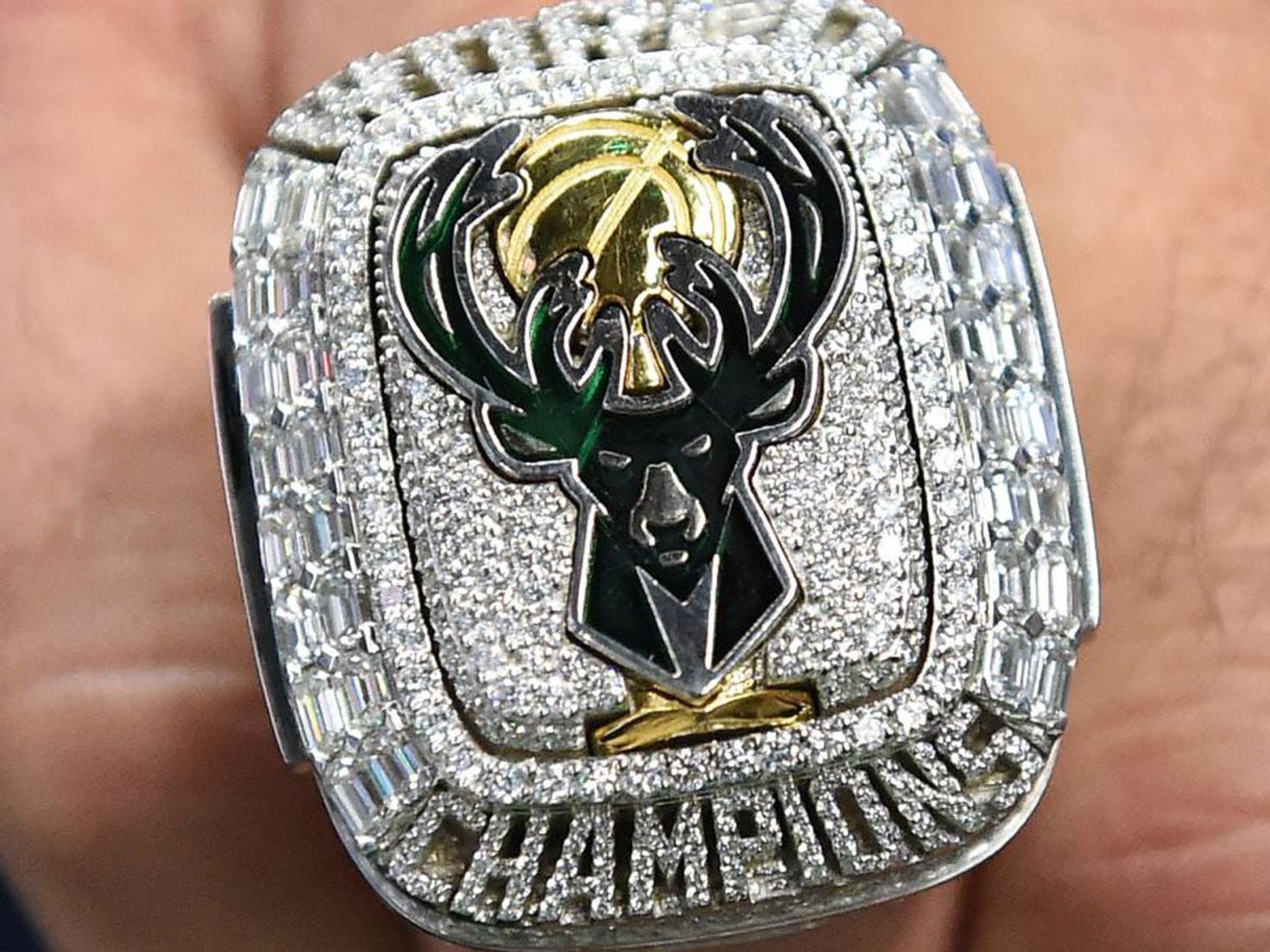 NBA championship rings: how worth, they're made of and who gets - AS USA