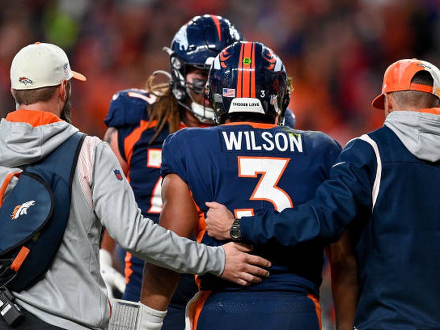 Denver Broncos QB Russell Wilson Won't Play vs. Arizona Cardinals