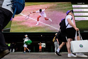 Gran ambiente en el Primer Día de Wimbledon.