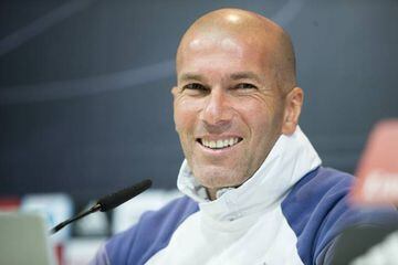 Zidane smiles in the press conference ahead of the Valencia match