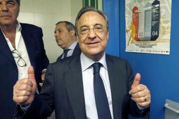 Real Madrid president Florentino Pérez celebrates the title win