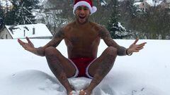 Neymar felicita la Navidad en febrero y desnudo en la nieve cinco d&iacute;as antes del Real Madrid PSG de Champions