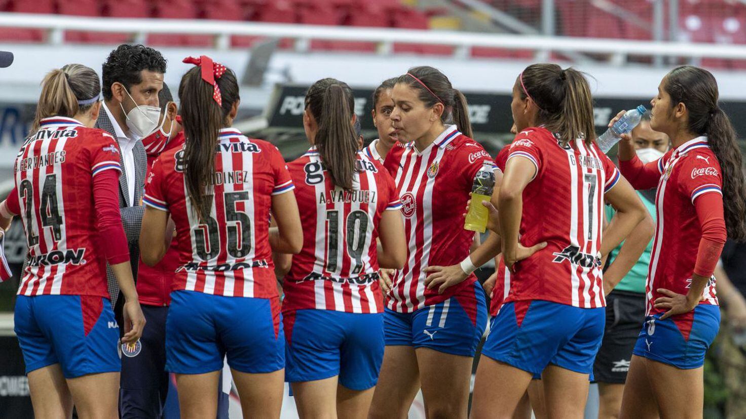 Chivas femenil anuncia ocho bajas en su plantel AS México