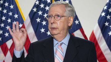 Washington (United States), 28/07/2020.- US Senate Majority Leader Mitch McConnell delivers remarks to members of the news media following a Republican policy luncheon on Capitol Hill in Washington, DC, USA, 28 July 2020. Trump administration officials su