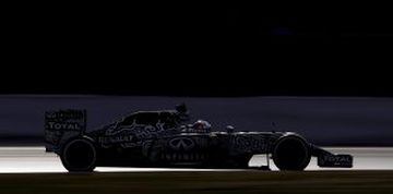 GRA412. MONTMELÓ (BARCELONA), 26/02/2015.- El piloto ruso de Red Bull, Daniil Kvyat, durante la primera jornada de la tercera tanda de entrenamientos oficiales de Fórmula Uno que se celebran en el Circuito de Catalunya de Montmeló. EFE/Alberto Estévez