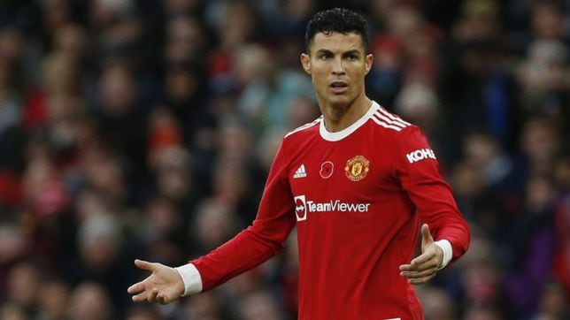 Cristiano Ronaldo match-worn United poppy shirt set to raise €40,000 for  charity - AS USA
