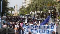600 aficionados se manifiestan para pedir la marcha de Ortiz