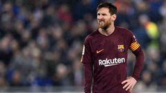 Barcelona&#039;s Argentinian forward Lionel Messi grimaces after missing a penalty kick during the Spanish &#039;Copa del Rey&#039; (King&#039;s cup) quarter-final first leg football match between RCD Espanyol and FC Barcelona atxA0the RCDE Stadium in Cor