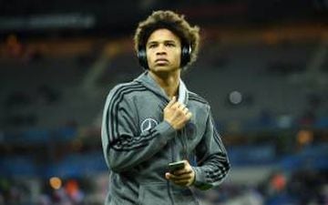 3 - El volante alemán de 21 años se convirtió en una de las incorporaciones más costosas en la Premier League. El jugador que brilló la temporada pasada en Schalke 04, defenderá al Manchester City que pagó 50 millones de euros.