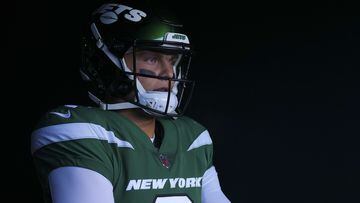 How long will New York Jets Quarterback Zach Wilson be out with a knee  injury? - AS USA