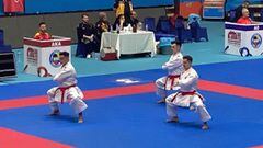 El equipo espa&ntilde;ol masculino de katas, durante la ronda de clasificaci&oacute;n de los Campeonatos de Europa de Karate de Gaziantep.