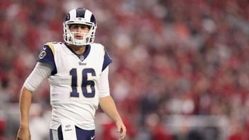 GLENDALE, AZ - DECEMBER 03: Quarterback Jared Goff #16 of the Los Angeles Rams walks off the field during the second quarter of the NFL game against the Arizona Cardinals at the University of Phoenix Stadium on December 3, 2017 in Glendale, Arizona.   Christian Petersen/Getty Images/AFP == FOR NEWSPAPERS, INTERNET, TELCOS &amp; TELEVISION USE ONLY ==