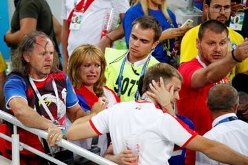 Ugly scenes in the stands during Serbia 0 - 2 Brazil