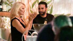 Pamela Anderson y Adil Rami: ya viven juntos y campanas de boda