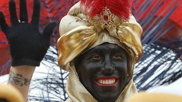 El camero Sergio Ramos participó en la Cabalgata de Reyes de su localidad natal en 2009 disfrazado del Rey Baltasar. 
 