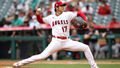 ANAHEIM, CALIFORNIA - SEPTEMBER 26: Shohei Ohtani #17 of the Los Angeles Angels pitches during the first inning against the Seattle Mariners at Angel Stadium of Anaheim on September 26, 2021 in Anaheim, California.   Katharine Lotze/Getty Images/AFP == F
