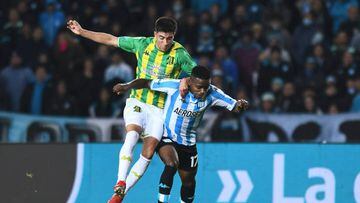 AVELLANEDA, ARGENTINA - JUNE 26: Johan Carbonero of Racing Club fights for the ball with Rufino Lucero of Aldosivi during a match between Racing Club and Aldosivi as part of Liga Profesional 2022 at Presidente Peron Stadium on June 26, 2022 in Avellaneda, Argentina. (Photo by Rodrigo Valle/Getty Images)