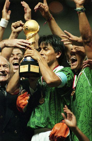 El 4 de agosto de 1999 la Selección Mexicana fue campeón en la Copa Confederaciones, con un marcador 4-3 contra Brasil. Lo más memorable del partido fueron los dos goles de Miguel Zepeda, la actuación de Cuauhtémoc Blanco y el grito de “¡Si se puede!” de los aficionados.