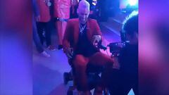 El baile de Neymar en silla de ruedas en su cumpleaños