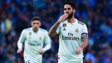 MADRID, SPAIN - DECEMBER 06:  Isco of Real Madrid celebrates after scoring his team&#039;s fourth goal during the Copa del Rey fourth round match between Real Madrid and Melilla at Estadio Bernabeu on December 6, 2018 in Madrid, Spain.  (Photo by Gonzalo 