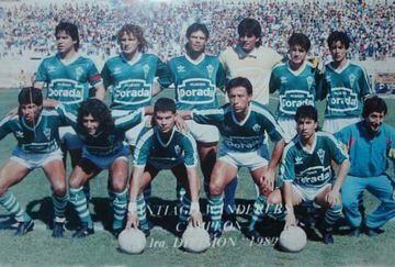 En 1989 Wanderers logró un emotivo regreso a Primera División. Los caturros han ascendido siete veces, la última tras ser campeón en 2019.