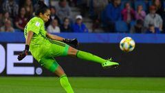 Argentina&#039;s goalkeeper Vanina Noemi Correa kicks the ball during the France 2019 Women&#039;s World Cup Group D football match between England and Argentina, on June 14, 2019, at the Oceane Stadium in Le Havre, northwestern France. (Photo by Damien MEYER / AFP)