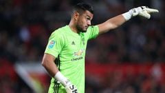 MANCHESTER, ENGLAND - SEPTEMBER 25: Sergio Romero of Manchester United during the Carabao Cup Third Round match between Manchester United and Rochdale at Old Trafford on September 25, 2019 in Manchester, England. (Photo by Alex Livesey/Getty Images)