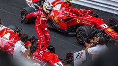 Monte Carlo (Monaco), 28/05/2017.- German Formula One driver Sebastian Vettel (C) of Scuderia Ferrari celebrates after winning the Monaco Formula One Grand Prix at the Monte Carlo circuit in Monaco, 28 May 2017. (F&Atilde;&sup3;rmula Uno) EFE/EPA/SRDJAN SUKI