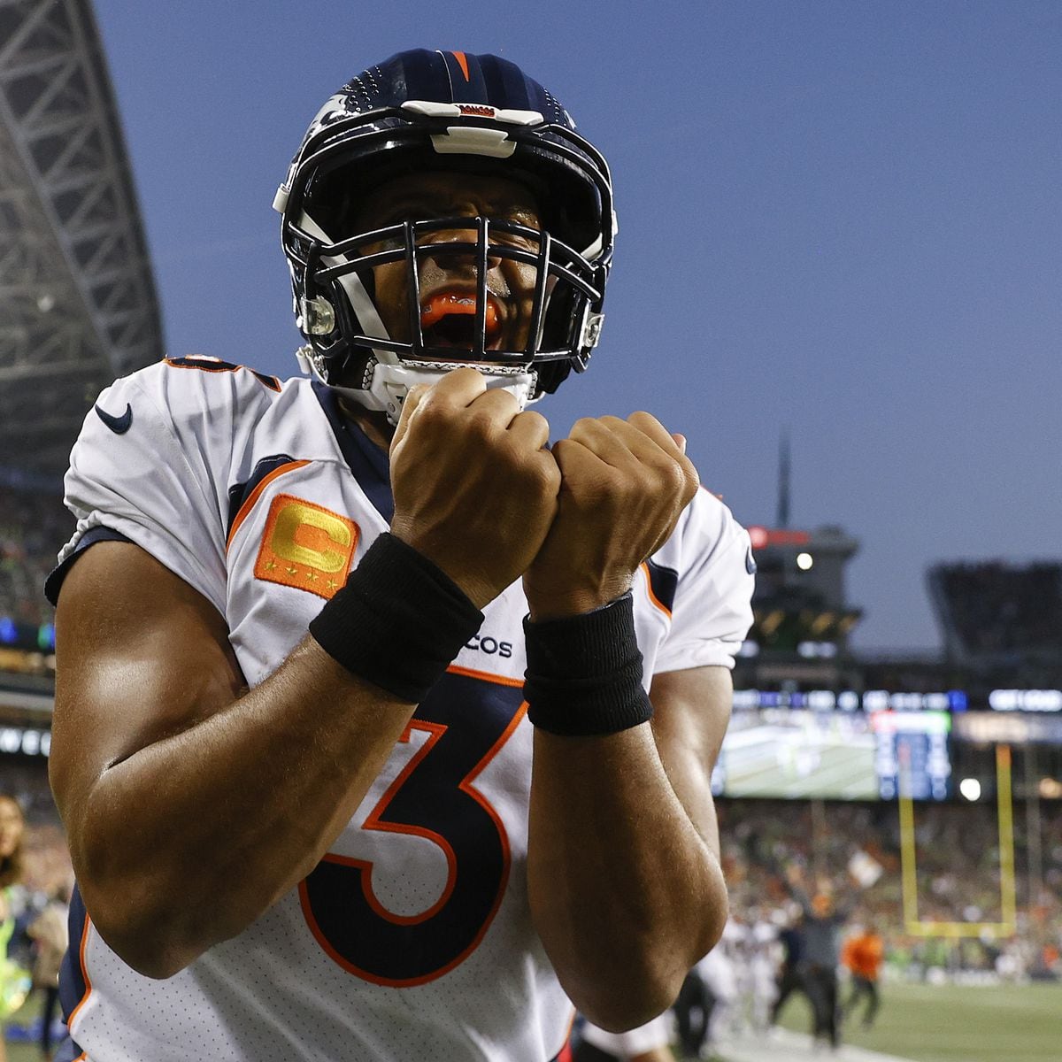 Broncos' Russell Wilson backs 64-yard field goal attempt: 'I believe in  coach Hackett'