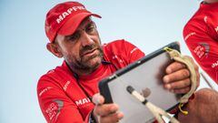 Leg 4, Melbourne to Hong Kong, day 10 on board MAPFRE, Xabi Fernandez with the ipad comenting the last sched with the crew on deck. Photo by Ugo Fonolla/Volvo Ocean Race. 11 January, 2018.