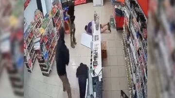 Encapuchados asaltan tienda en Sonora; secuestran a empleado