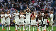 Los compañeros de Benzema se sumaron al homenaje del Bernabéu al francés en su adiós.