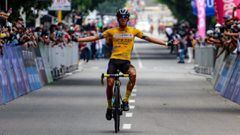 Jes&uacute;s David Pe&ntilde;a gana la primera etapa de la Vuelta de la Juventud.