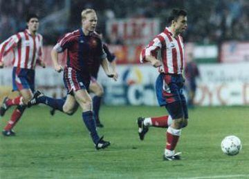 08/10/94 Partido de Liga. Atlético de Madrid-Barcelona. Los rojiblancos remontan un 0-3 y se llevan el encuentro por 4-3. Kosecki fue uno de los goleadores del encuentro con dos tantos.