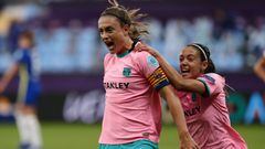 La futbolista del Barcelona femenino Alexia Putellas celebra un gol durante la final de la Champions League femenina entre el Chelsea y el Barcelona.