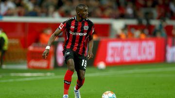 LEVERKUSEN, GERMANY - MAY 02: Moussa Diaby of Leverkusen runs with the ball during the Bundesliga match between Bayer 04 Leverkusen and Eintracht Frankfurt at BayArena on May 02, 2022 in Leverkusen, Germany. (Photo by Lars Baron/Getty Images)