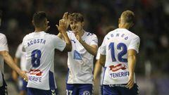 El Tenerife celebra su victoria frente al Oviedo.