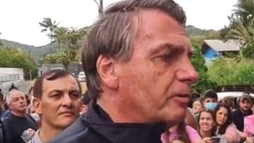 Bolsonaro se indigna al no poder entrar al Santos - Gremio por no estar vacunado