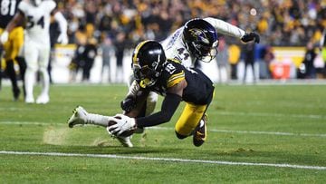 Baltimore Ravens cornerback Marlon Humphrey has been rule out for the remainder of the season after suffering a torn pectoral muscle in Sunday&#039;s loss.
