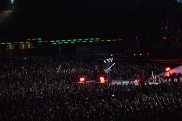 James Hetfield levantando al público de Madrid.