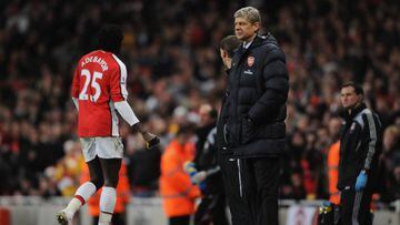 Adebayor "odia" al Arsenal por culpa de Arsene Wenger