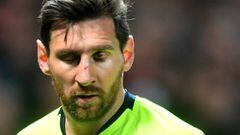 MANCHESTER, ENGLAND - APRIL 10: An injured Lionel Messi of Barcelona during the UEFA Champions League Quarter Final first leg match between Manchester United and FC Barcelona at Old Trafford on April 10, 2019 in Manchester, England. (Photo by Michael Rega