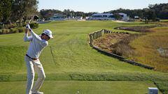 ST SIMONS ISLAND, GEORGIA - NOVEMBER 18: Cole Hammer of the United States plays his shot from the 18th tee at Sea Island Resort Seaside Course on November 18, 2022 in St Simons Island, Georgia.   Mike Mulholland/Getty Images/AFP (Photo by Mike Mulholland / GETTY IMAGES NORTH AMERICA / Getty Images via AFP)