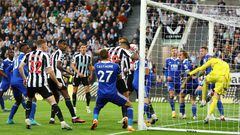 Soccer Football - Premier League - Newcastle United v Leicester City - St James' Park, Newcastle, Britain - May 22, 2023  Newcastle United's Bruno Guimaraes misses a chance to score Action Images via Reuters/Lee Smith EDITORIAL USE ONLY. No use with unauthorized audio, video, data, fixture lists, club/league logos or 'live' services. Online in-match use limited to 75 images, no video emulation. No use in betting, games or single club /league/player publications.  Please contact your account representative for further details.