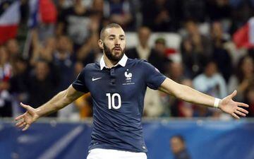 France's Karim Benzema celebrates after scoring during their friendly soccer match against Armenia at Allianz Riviera stadium in Nice, France. in this October 8, 2015 photo.