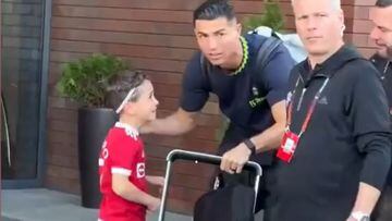 Maravilloso gesto de Cristiano con un niño del United