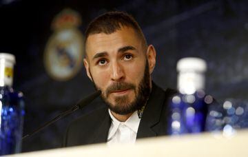 Benzema's contract-renewal press conference in pictures