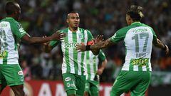 Jugadores de Nacional celebrando un gol de Macnelly Torres en el triunfo sobre Delf&iacute;n por Copa Libertadores
