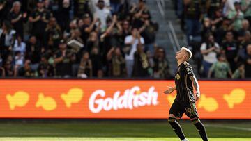The LAFC head coach saw the young forward impress in an opening day victory and the Pole looks set to start against Real Salt Lake on Saturday.