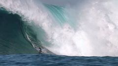 La famosa ola que surfe&oacute; Miker Parsons en 2008 en Cortes Bank (California, Estados Unidos), la ola gigante que rompe en medio del Oc&eacute;ano Pac&iacute;fico. Los expertos calcularon que med&iacute;a m&aacute;s de 20 metros de altura. 